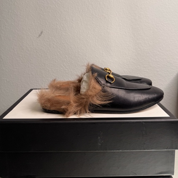 Gucci loafers with fur - Picture 3 of 6